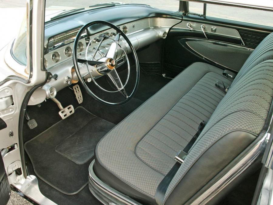  Buick Roadmaster of Jay Leno 1955 года  (фото 10 из 11)